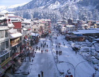 Amritsar to Manali Bus Hire